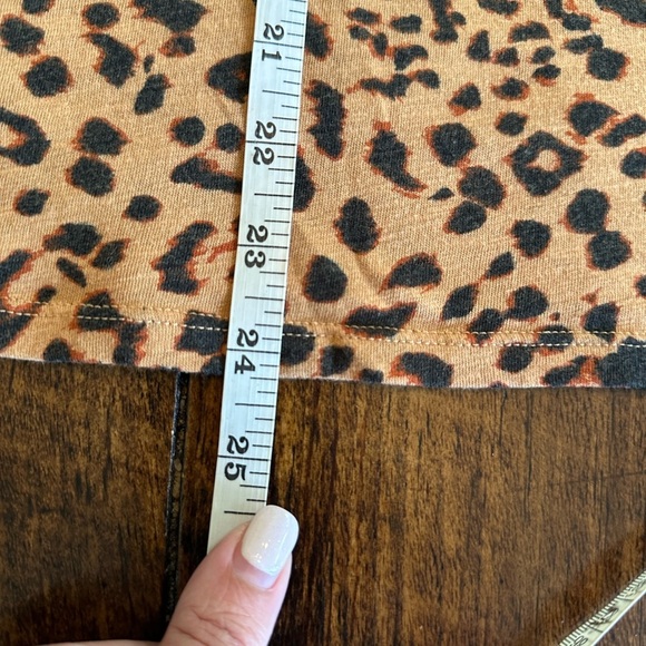 We the Free | Oversized Clarity Tee, Lightweight Leopard Print Crewneck T-Shirt - Picture 9 of 9